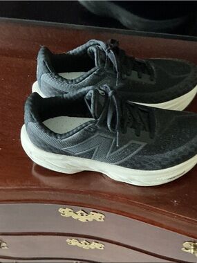 Ladies sneakers
